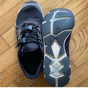 New Balance athletic shoes (well-worn)